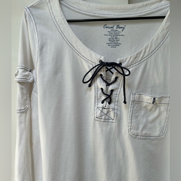 Coral Bay 💯 cotton Nautical long/or button up sleeve Women’s Top/white w/blue - Picture 5 of 5